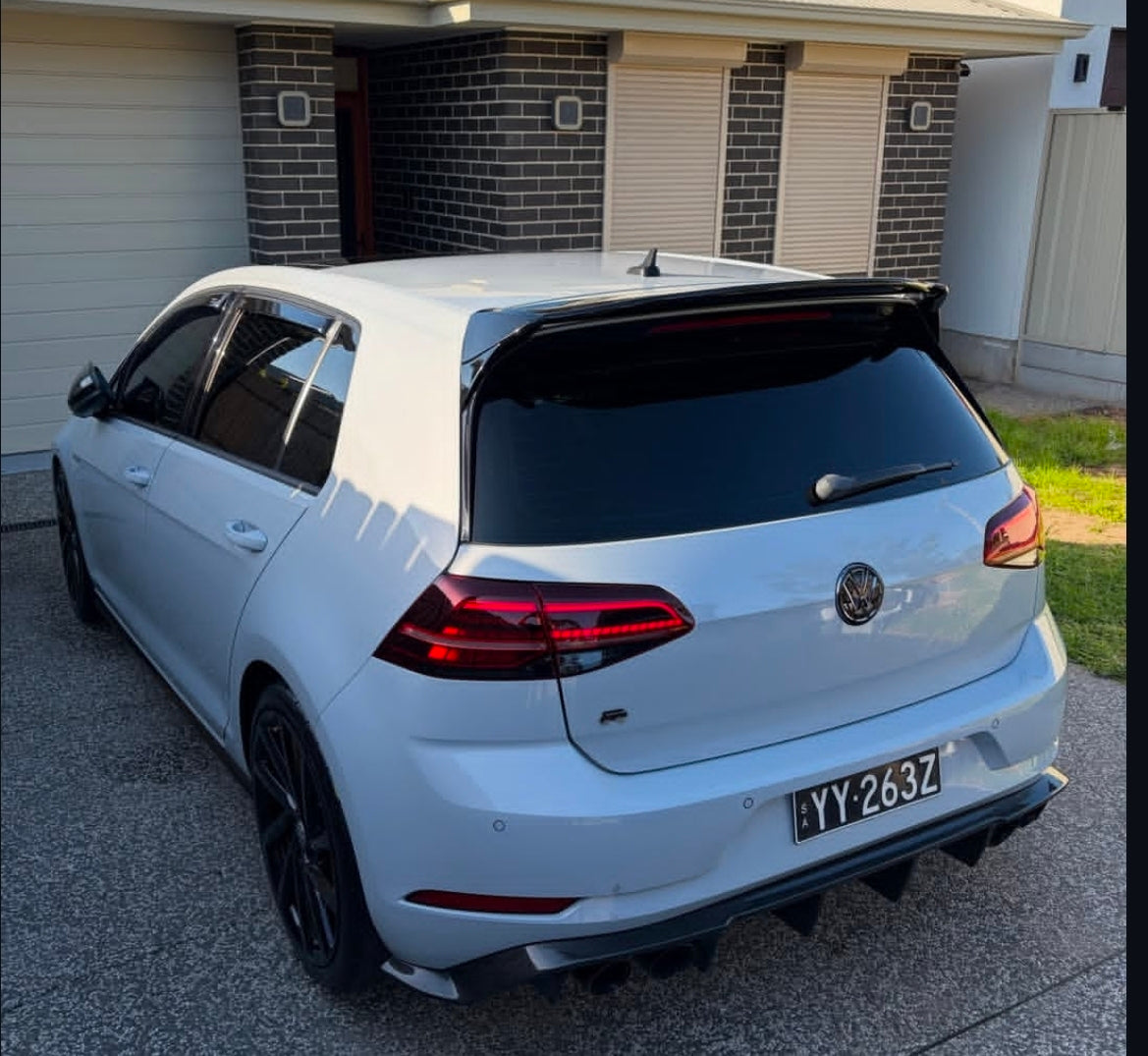 VW Golf MK7.5 Carbon Fiber rear diffuser