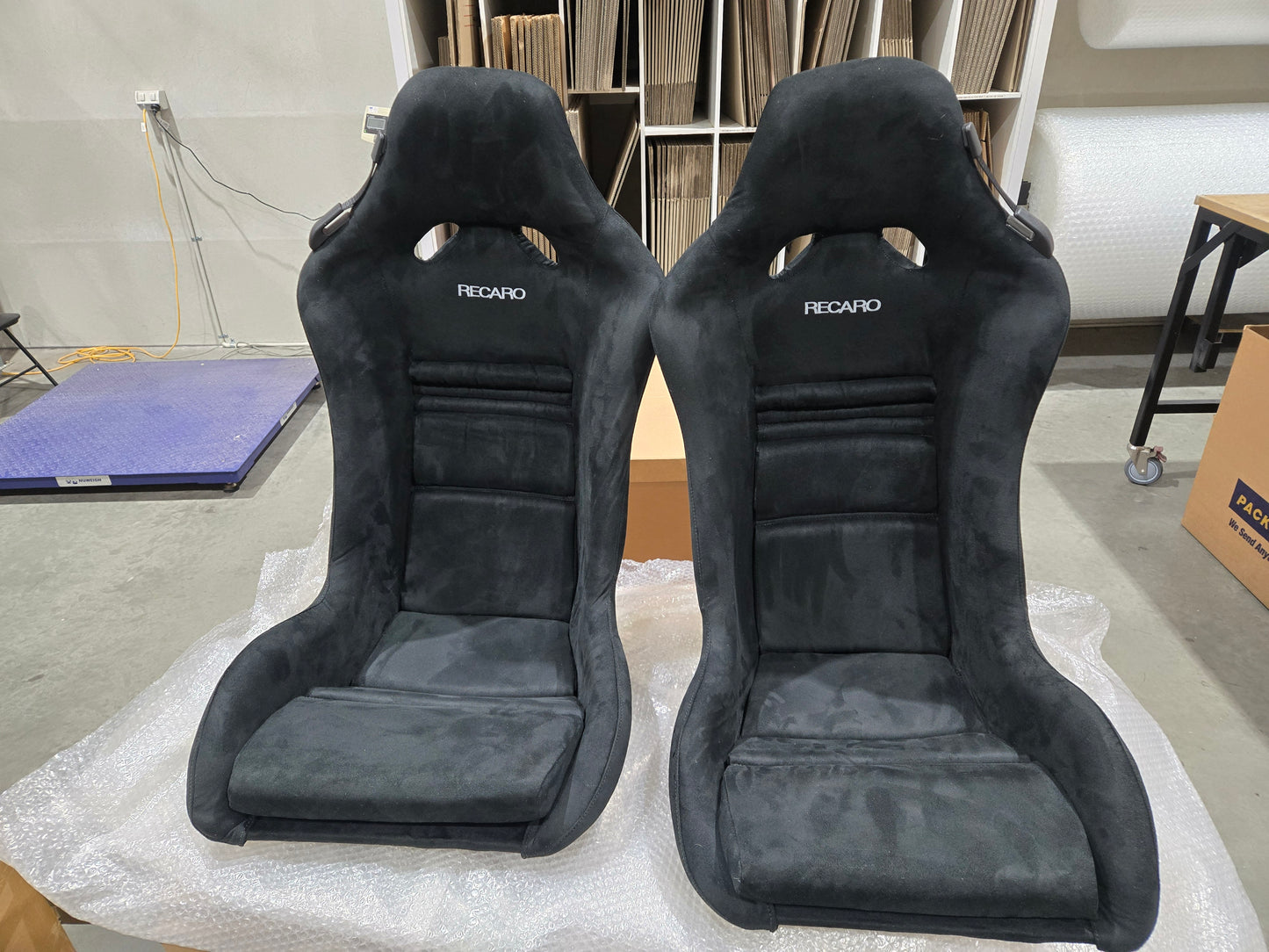 Mazda FD RX7 FD3S Carbon-Kevlar OEM style bucket seats